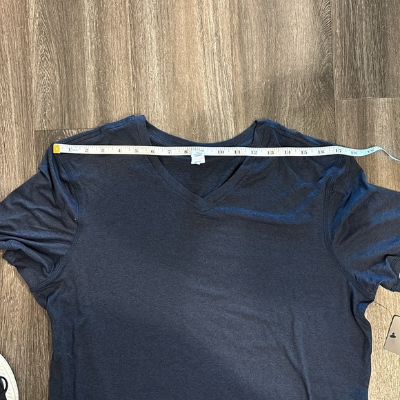 Men’s 90 degree by Reflex short sleeve V-neck dark navy blue Size Medium… - Picture 7 of 10